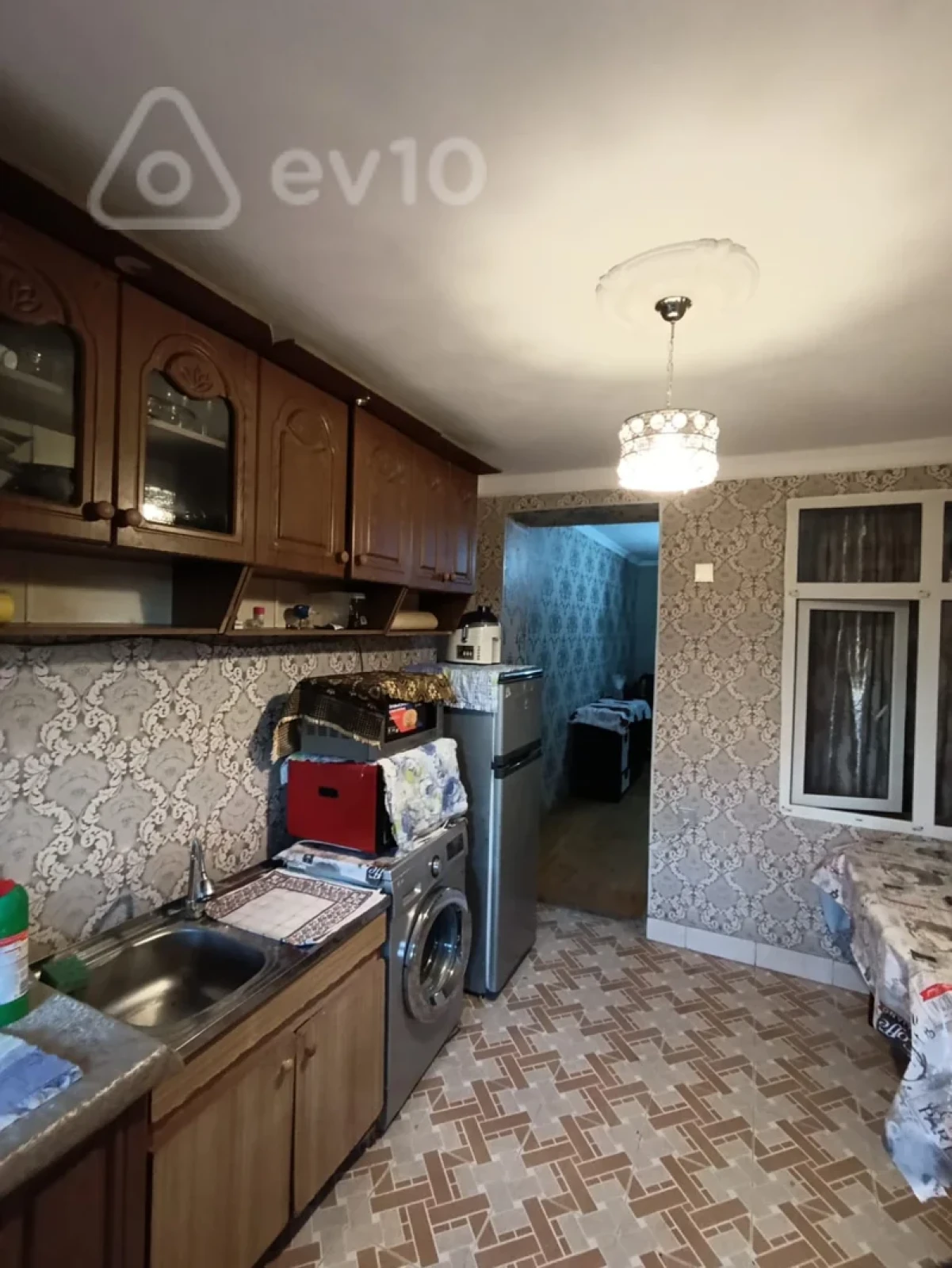 Kirayə verilir 2 otaqlı köhnə tikili 40 m²