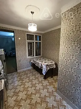 Kirayə verilir 2 otaqlı köhnə tikili 40 m²
