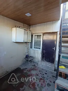 Kirayə verilir 2 otaqlı köhnə tikili 40 m²