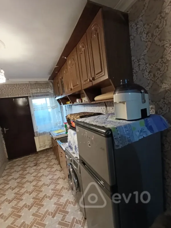 Kirayə verilir 2 otaqlı köhnə tikili 40 m²