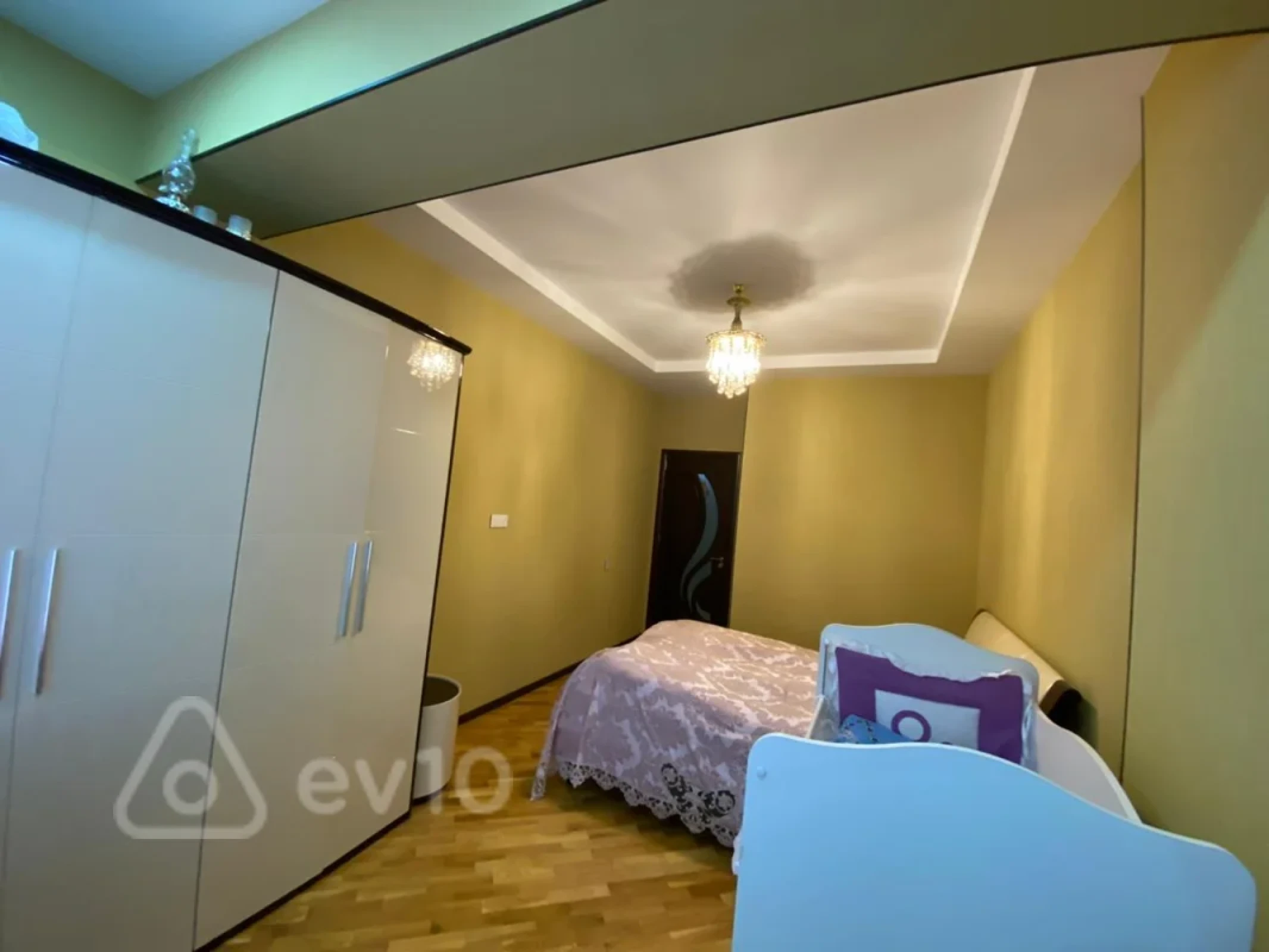 Satılır 3 otaqlı yeni tikili 105 m²