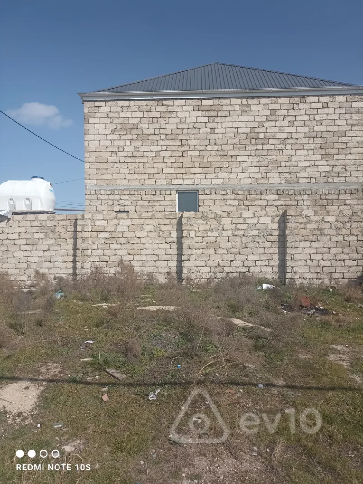 Satılır 6 otaqlı həyət evi 160 m²