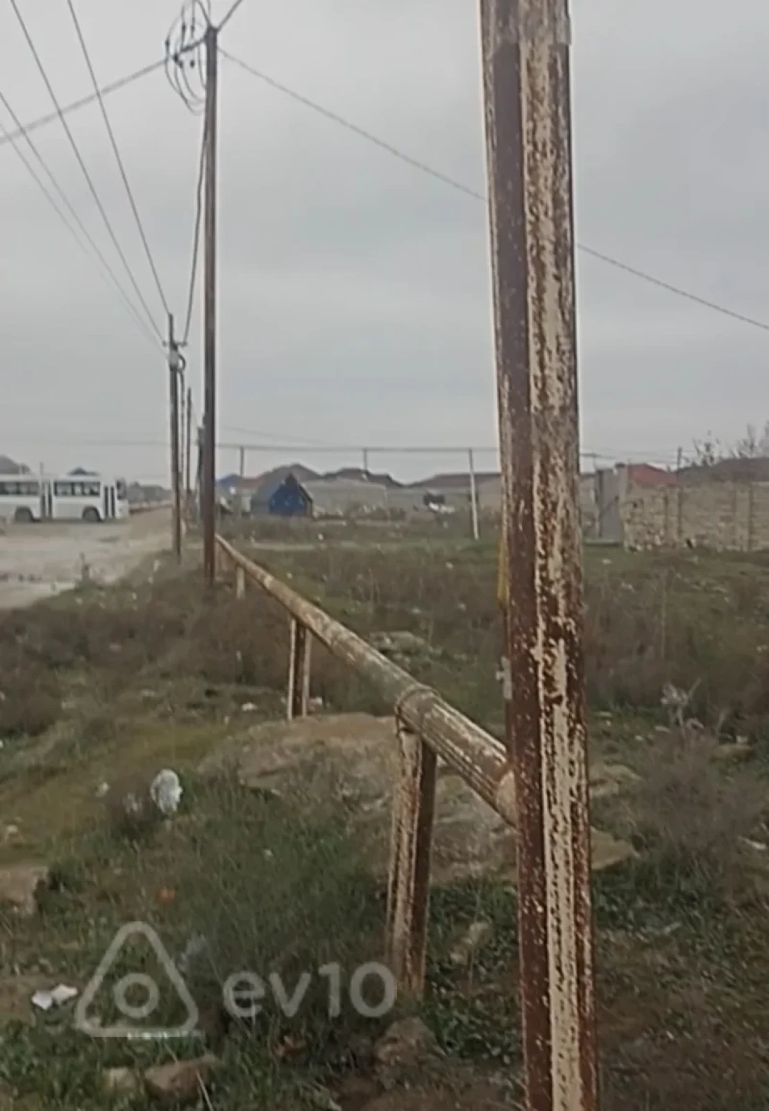 Satılır 6 otaqlı həyət evi 160 m²