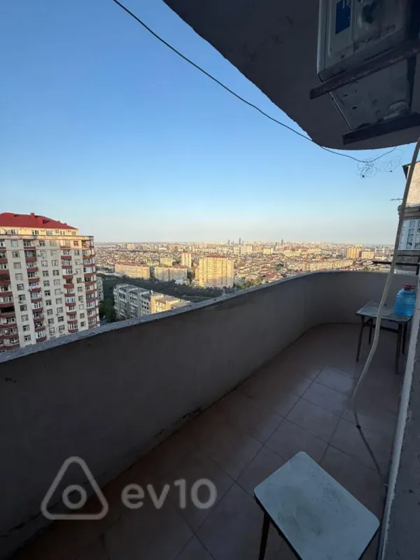 Kirayə verilir 2 otaqlı yeni tikili 50 m²