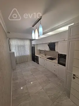 Kirayə verilir 2 otaqlı yeni tikili 90 m²
