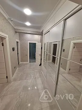 Kirayə verilir 2 otaqlı yeni tikili 90 m²