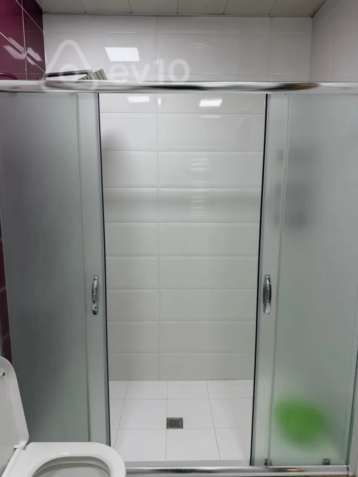 Kirayə verilir 2 otaqlı yeni tikili 96 m²