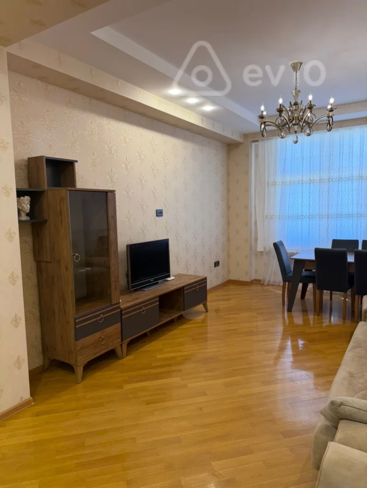 Kirayə verilir 2 otaqlı yeni tikili 96 m²