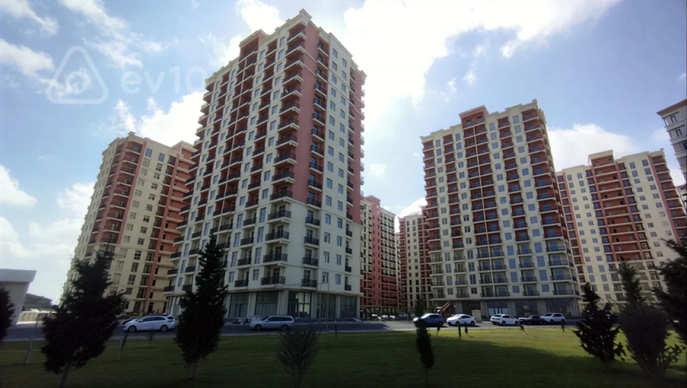 Satılır 2 otaqlı yeni tikili 82 m²