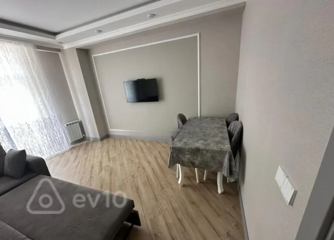 Satılır 2 otaqlı yeni tikili 82 m²