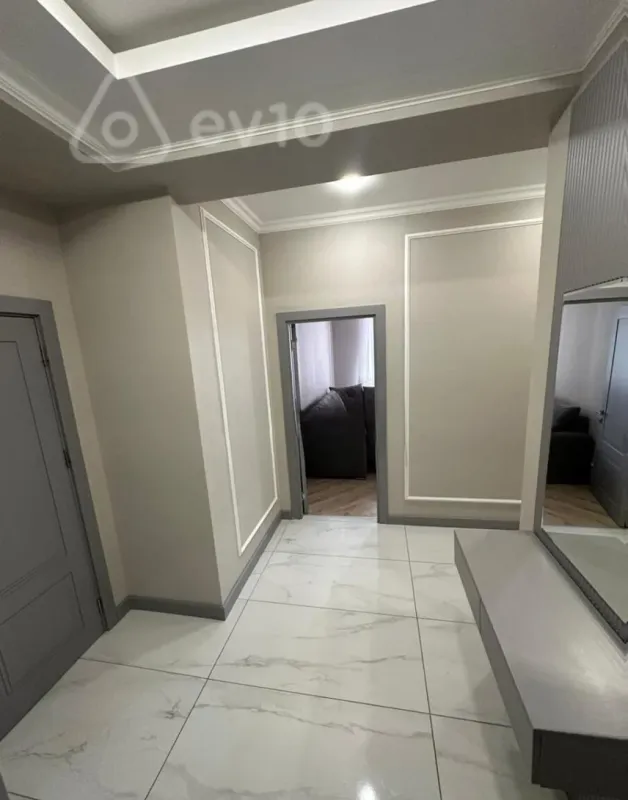 Satılır 2 otaqlı yeni tikili 82 m²