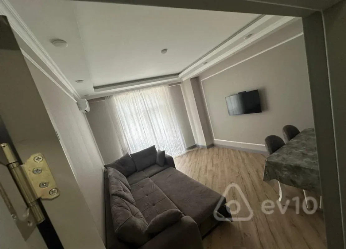 Satılır 2 otaqlı yeni tikili 82 m²