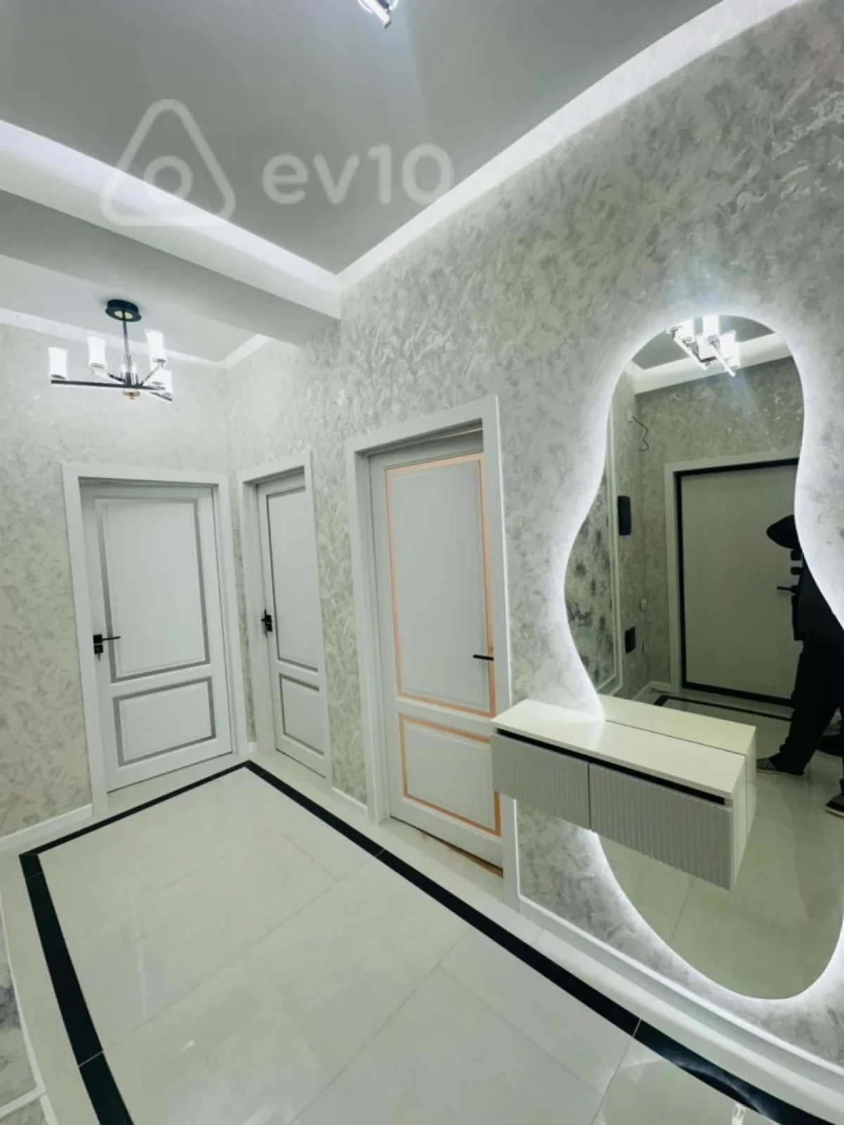 Satılır 3 otaqlı yeni tikili 87 m²