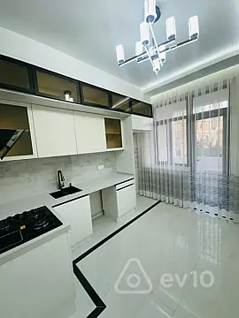 Satılır 3 otaqlı yeni tikili 87 m²