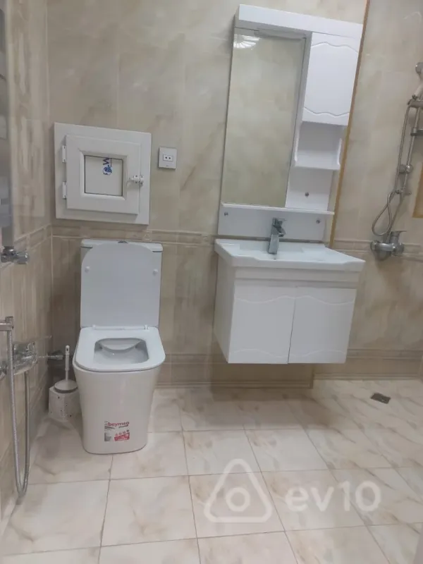 Kirayə verilir 3 otaqlı yeni tikili 75 m²