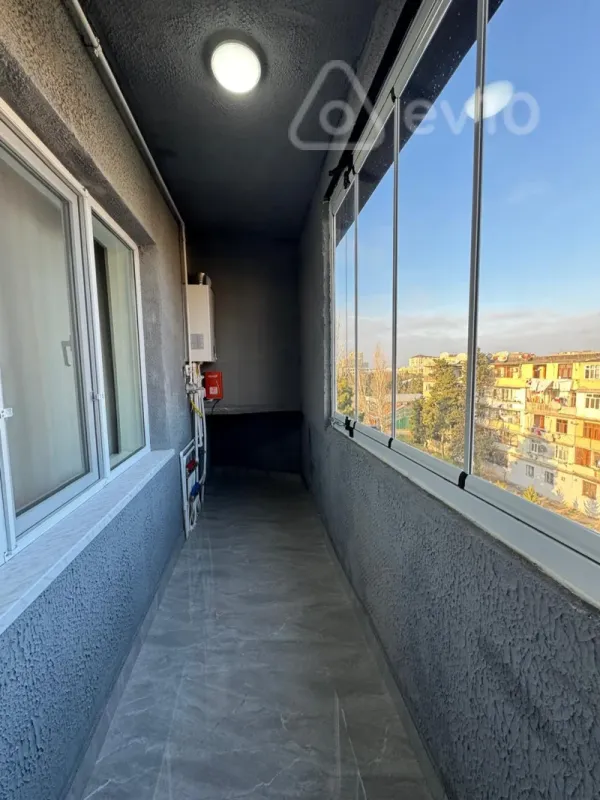Satılır 2 otaqlı köhnə tikili 55 m²