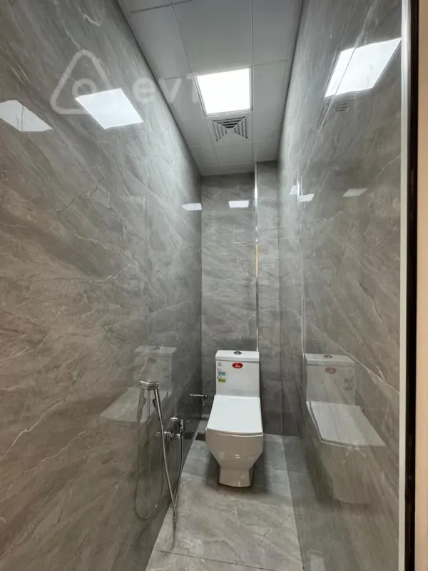 Satılır 2 otaqlı köhnə tikili 55 m²