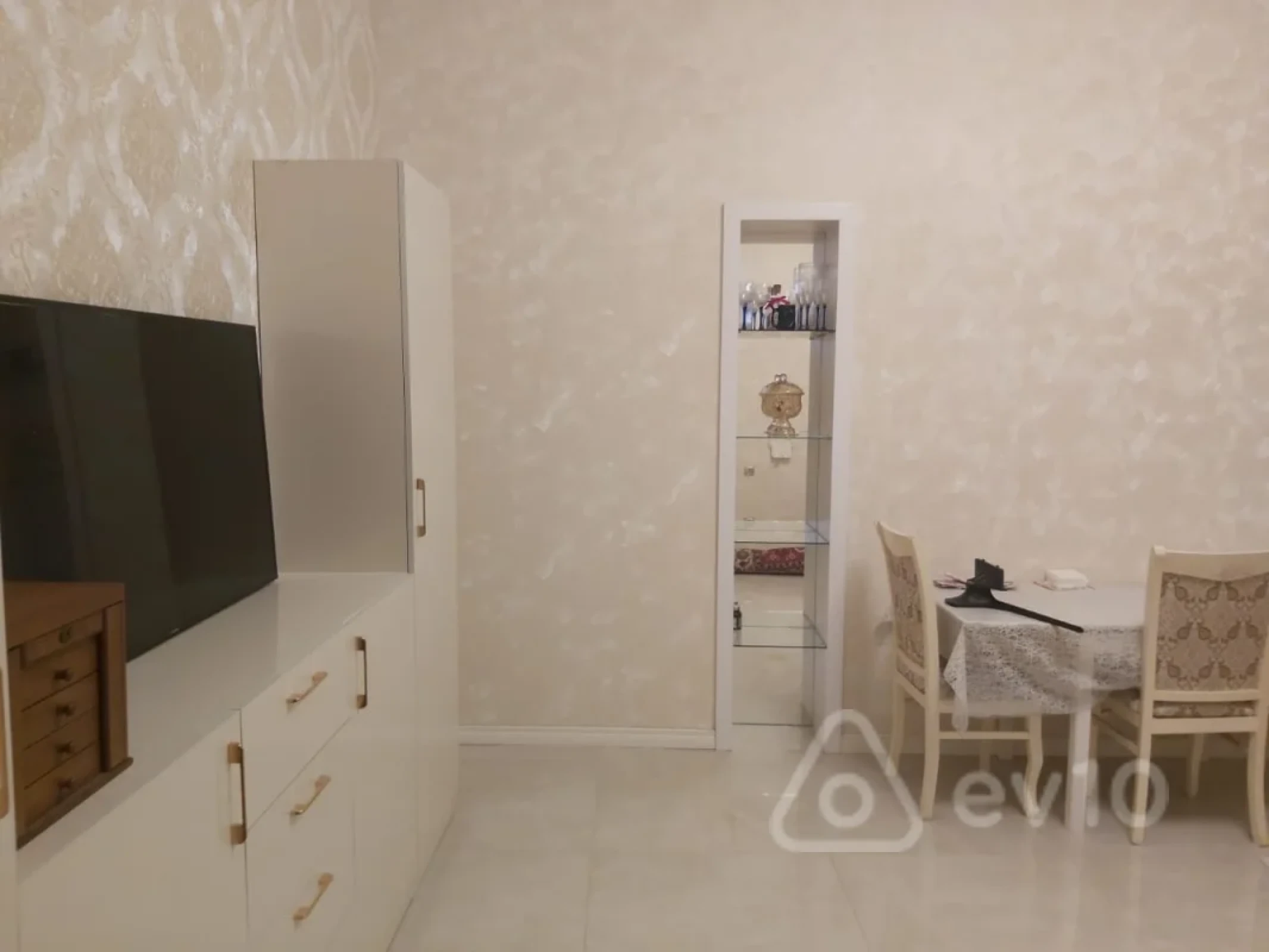 Kirayə verilir 2 otaqlı yeni tikili 50 m²