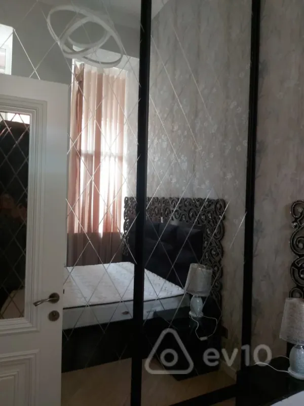 Kirayə verilir 2 otaqlı yeni tikili 50 m²