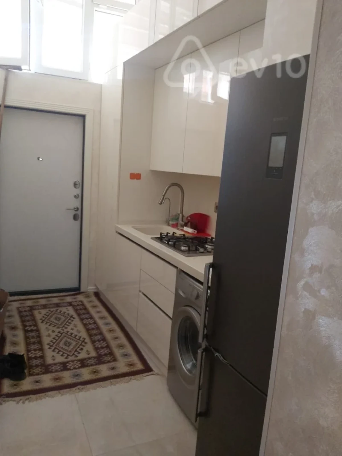 Kirayə verilir 2 otaqlı yeni tikili 50 m²