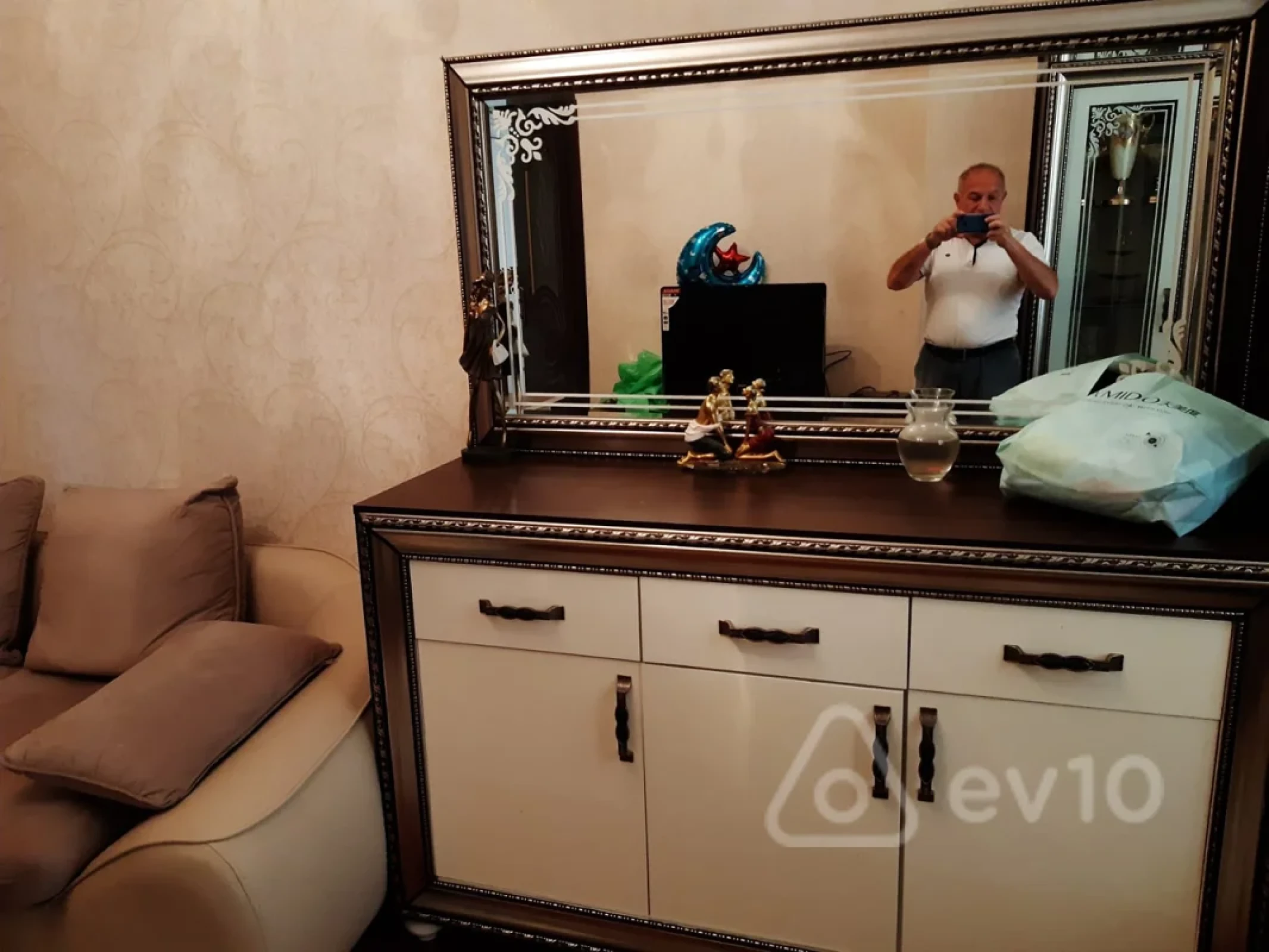 Kirayə verilir 2 otaqlı yeni tikili 55 m²