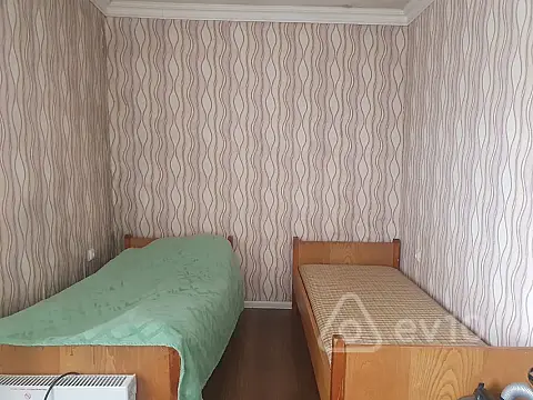Kirayə verilir 3 otaqlı köhnə tikili 65 m²