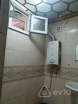 Kirayə verilir 3 otaqlı köhnə tikili 65 m²