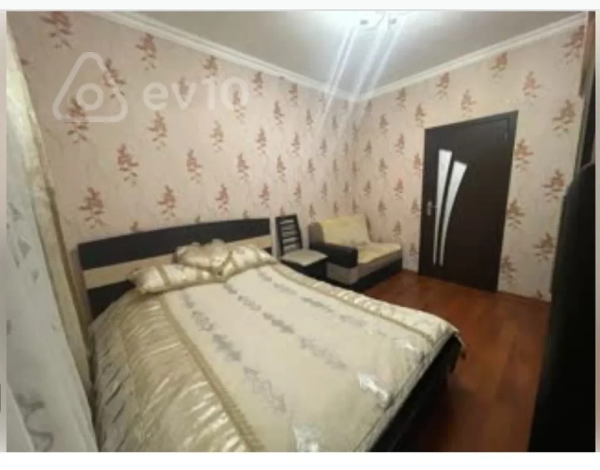 Satılır 3 otaqlı köhnə tikili 60 m²