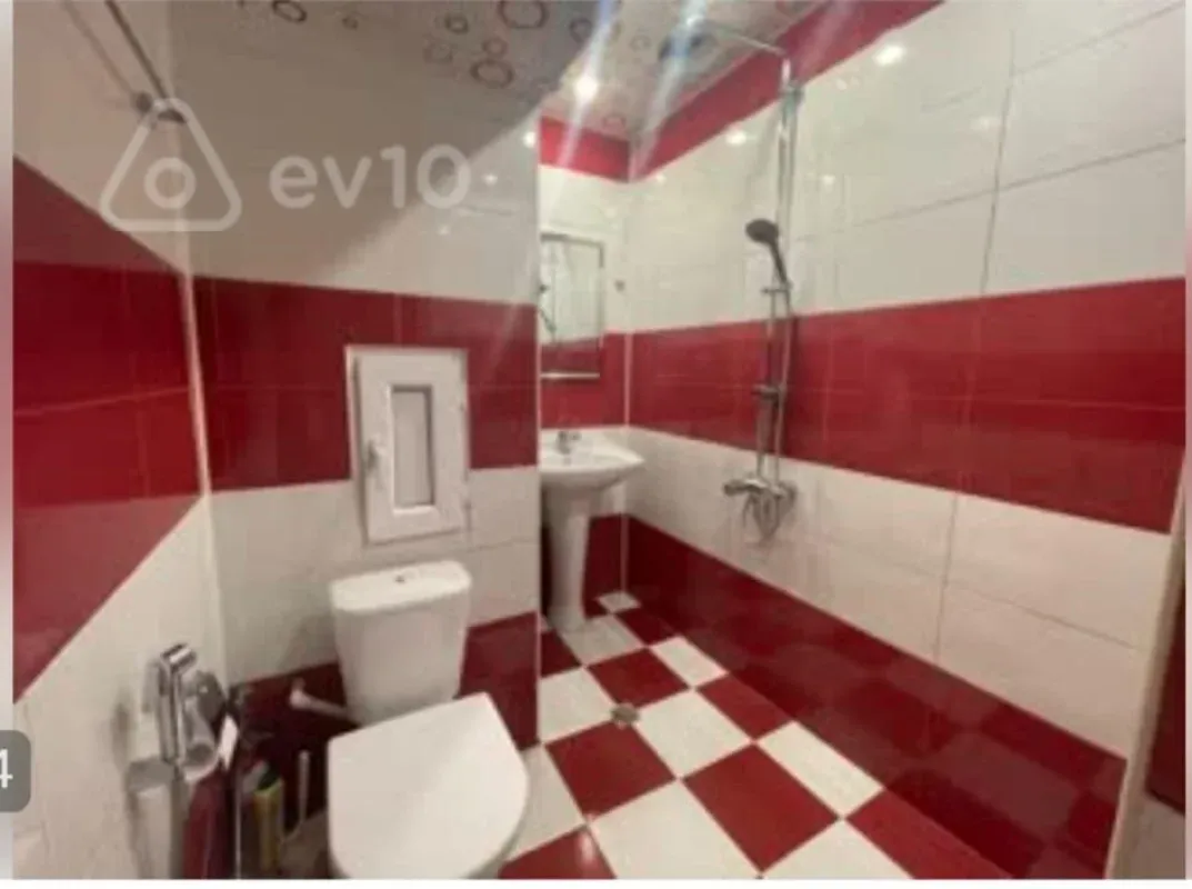 Satılır 3 otaqlı köhnə tikili 60 m²