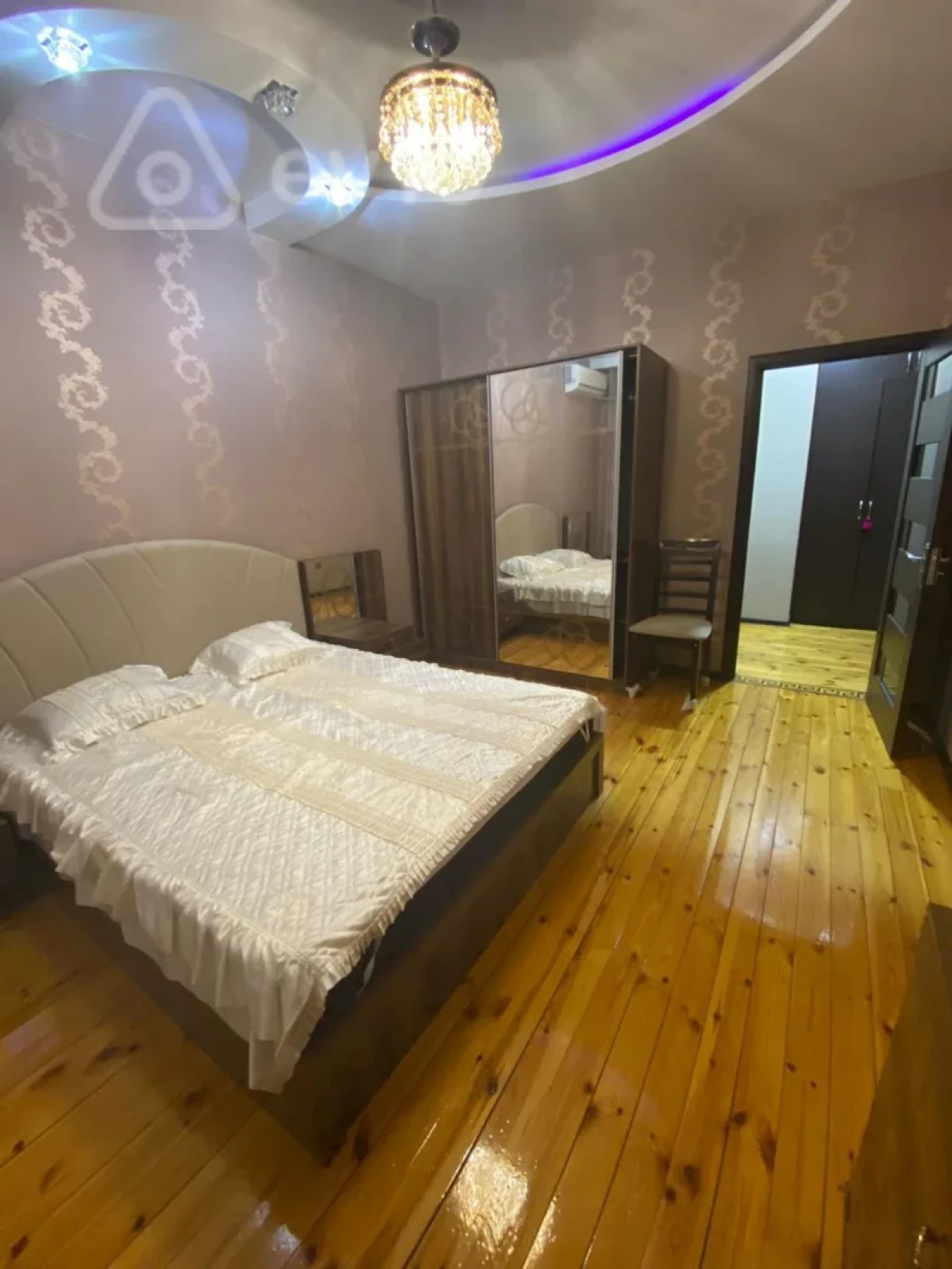 Kirayə verilir 2 otaqlı yeni tikili 75 m²