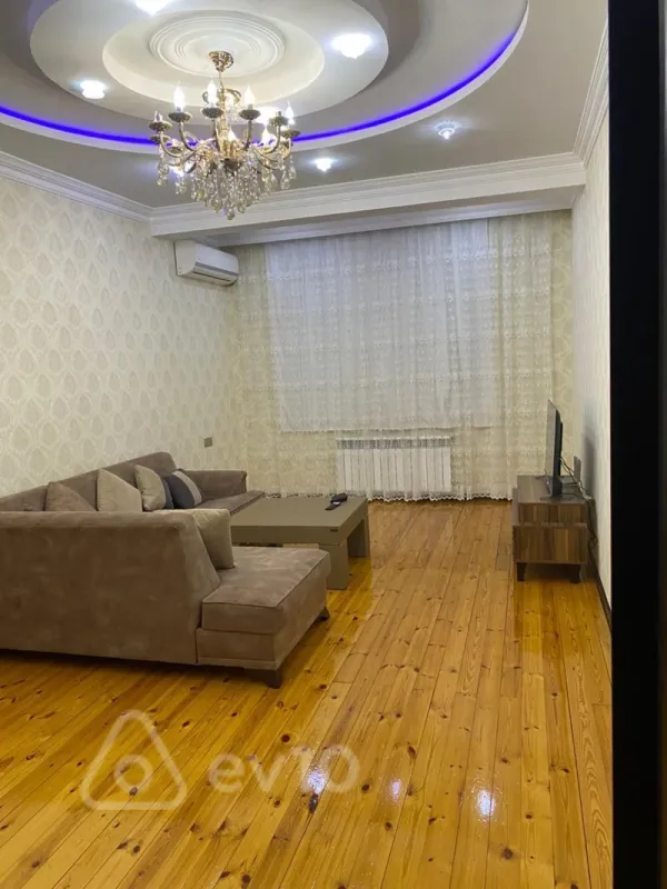 Kirayə verilir 2 otaqlı yeni tikili 75 m²