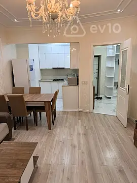 Kirayə verilir 2 otaqlı yeni tikili 66 m²