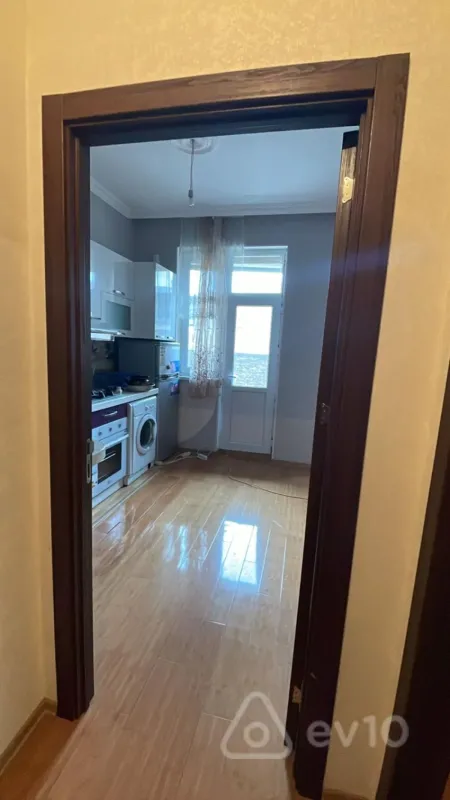 Kirayə verilir 2 otaqlı yeni tikili 45 m²