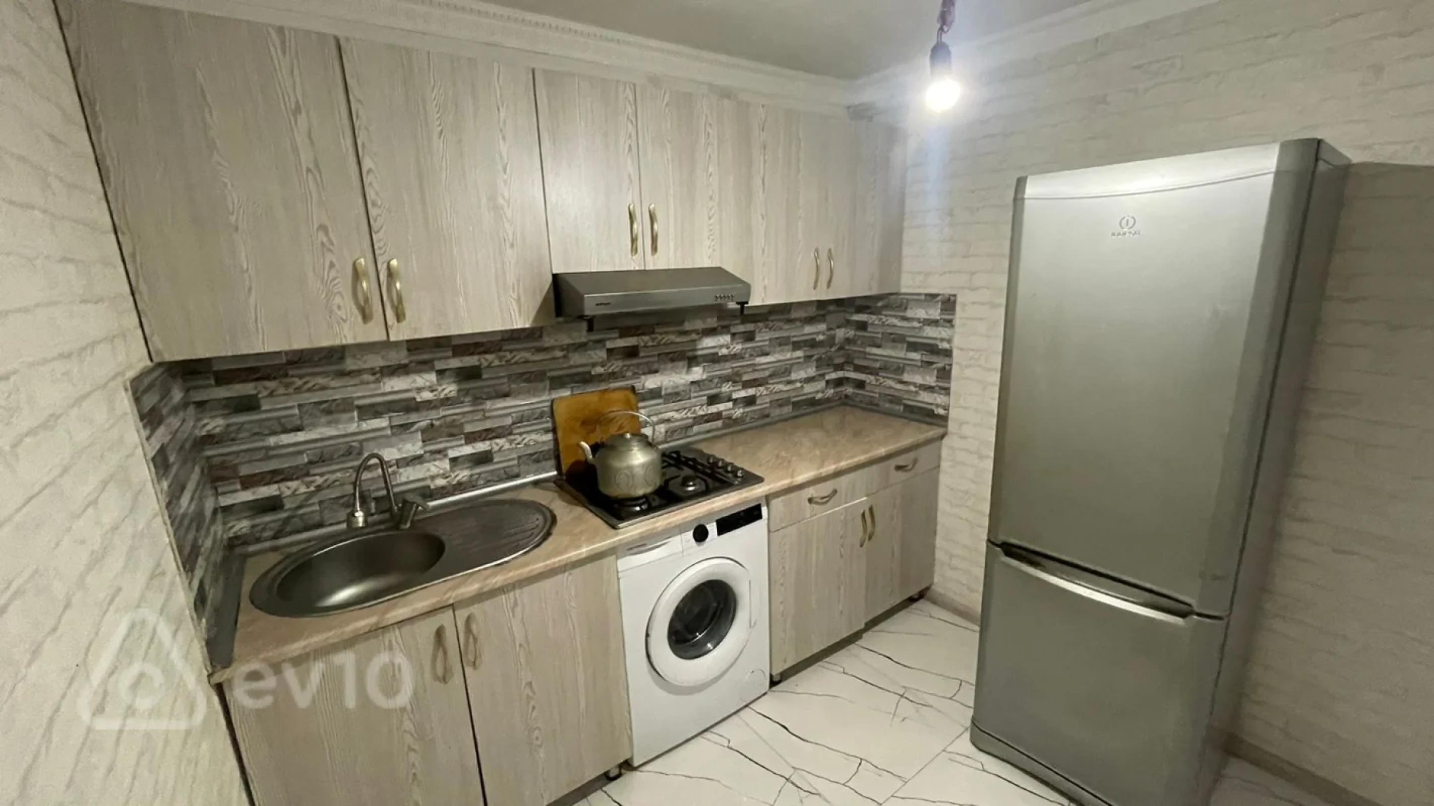 Kirayə verilir 2 otaqlı yeni tikili 60 m²