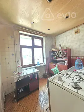 Kirayə verilir 3 otaqlı köhnə tikili 70 m²