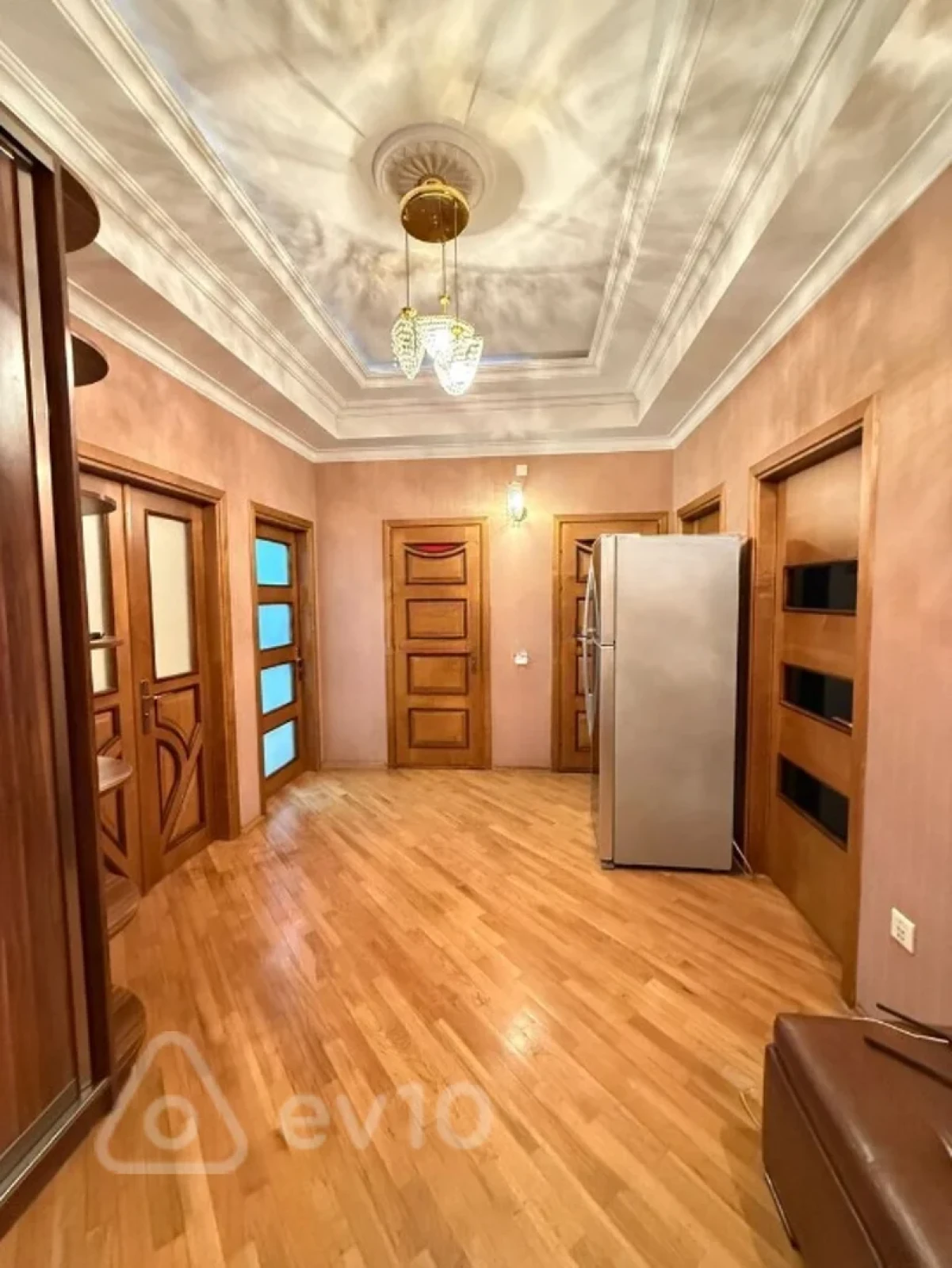 Satılır 3 otaqlı yeni tikili 115 m²