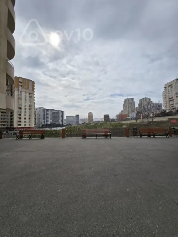 Satılır 3 otaqlı yeni tikili 115 m²