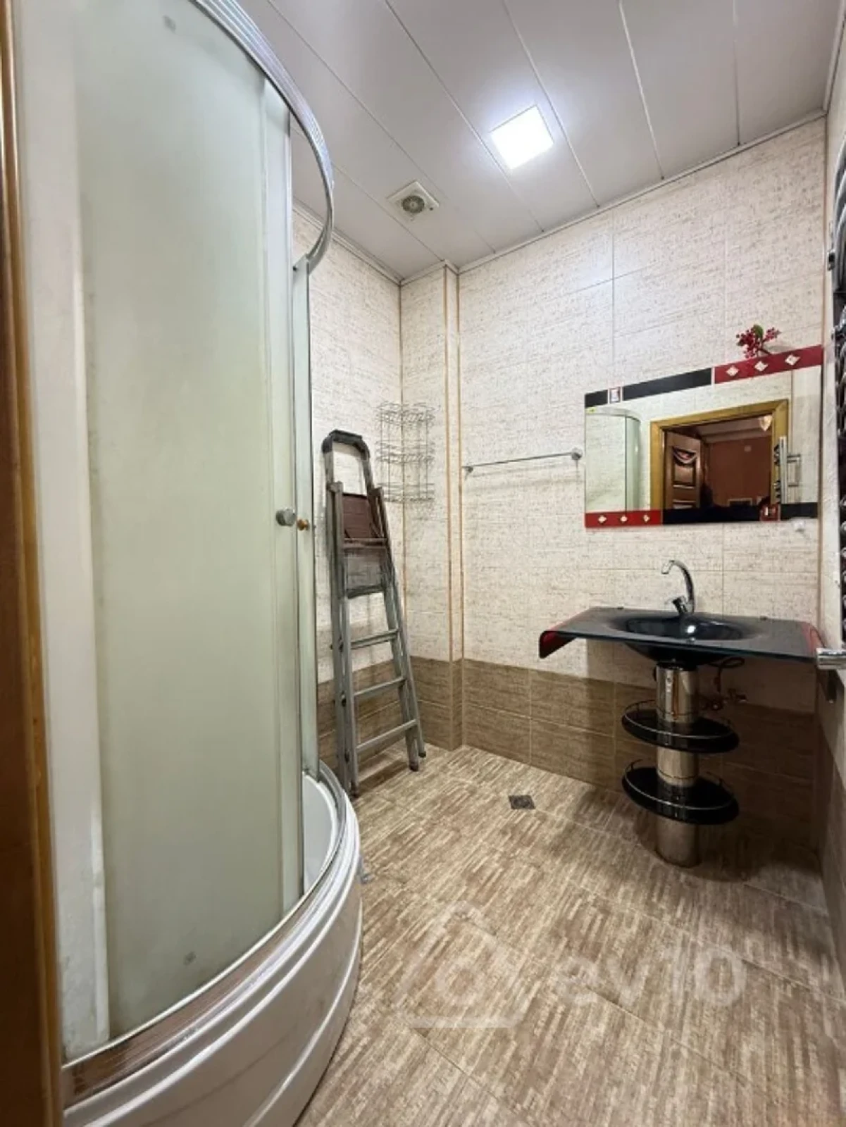 Satılır 3 otaqlı yeni tikili 115 m²