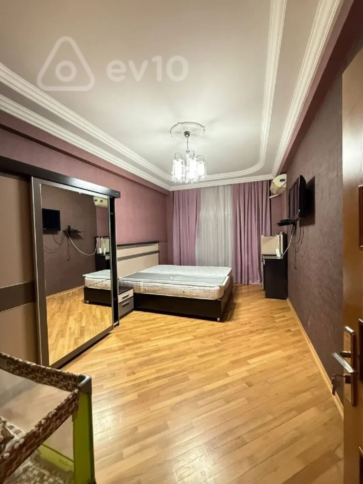 Satılır 3 otaqlı yeni tikili 115 m²
