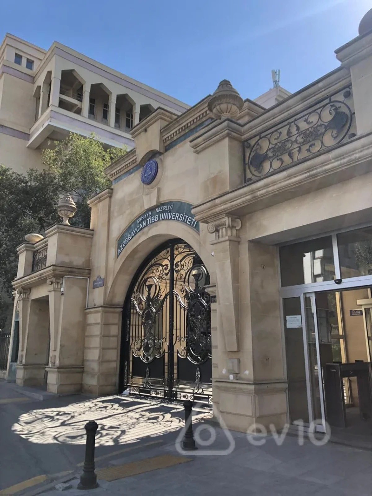 Satılır 2 otaqlı yeni tikili 85 m²