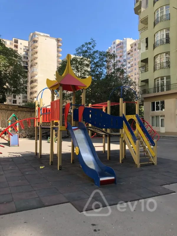 Satılır 2 otaqlı yeni tikili 85 m²