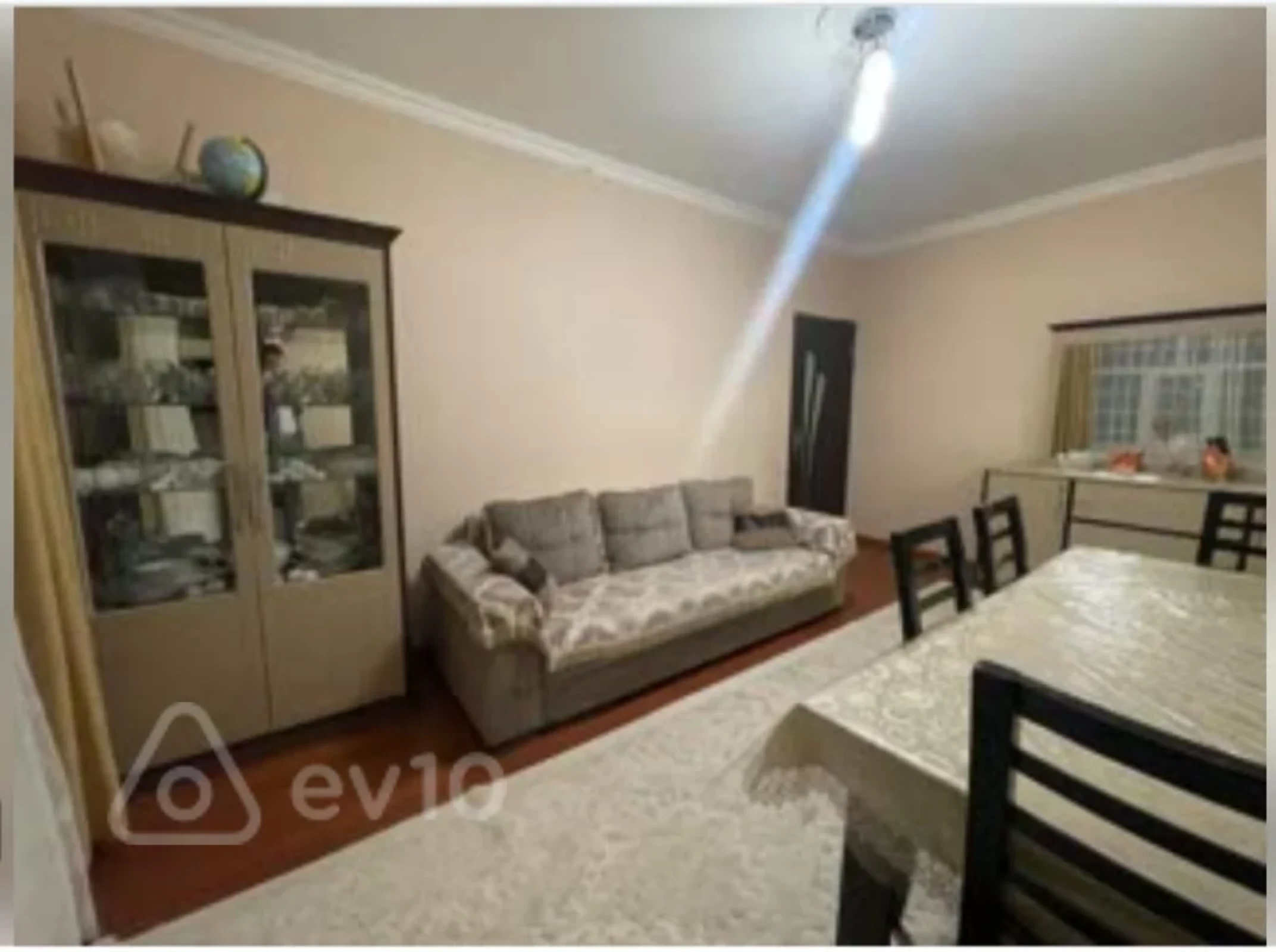 Satılır 3 otaqlı köhnə tikili 60 m²