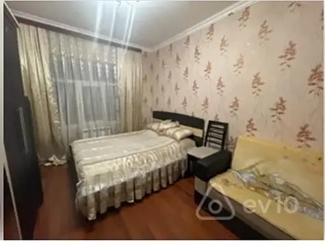 Satılır 3 otaqlı köhnə tikili 60 m²