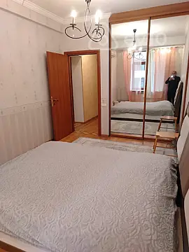 Kirayə verilir 3 otaqlı yeni tikili 165 m²