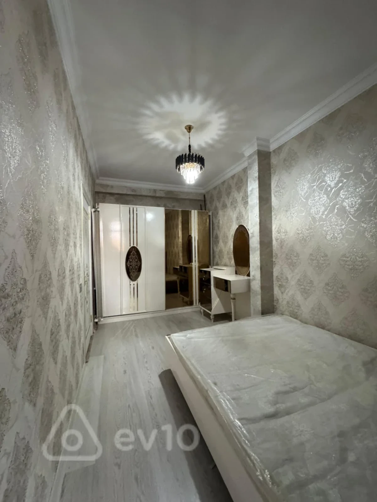 Satılır 2 otaqlı yeni tikili 53 m²