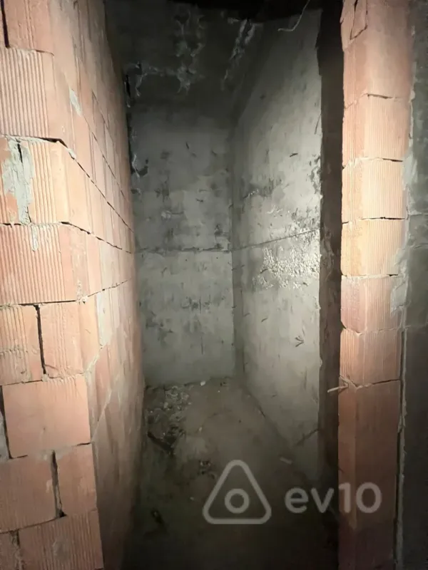 Satılır 2 otaqlı yeni tikili 82 m²