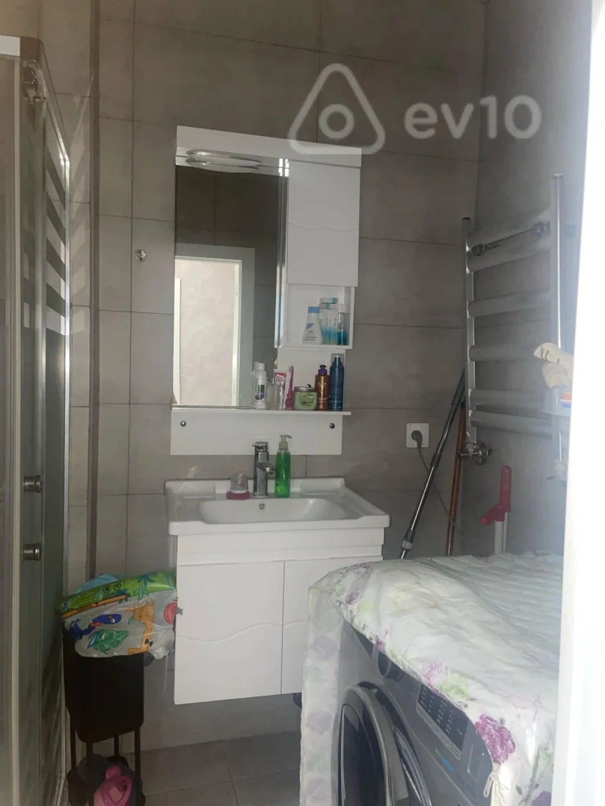 Kirayə verilir 2 otaqlı yeni tikili 40 m²