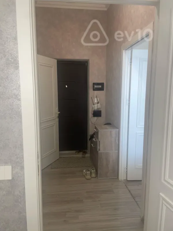 Kirayə verilir 2 otaqlı yeni tikili 40 m²
