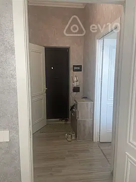 Kirayə verilir 2 otaqlı yeni tikili 40 m²