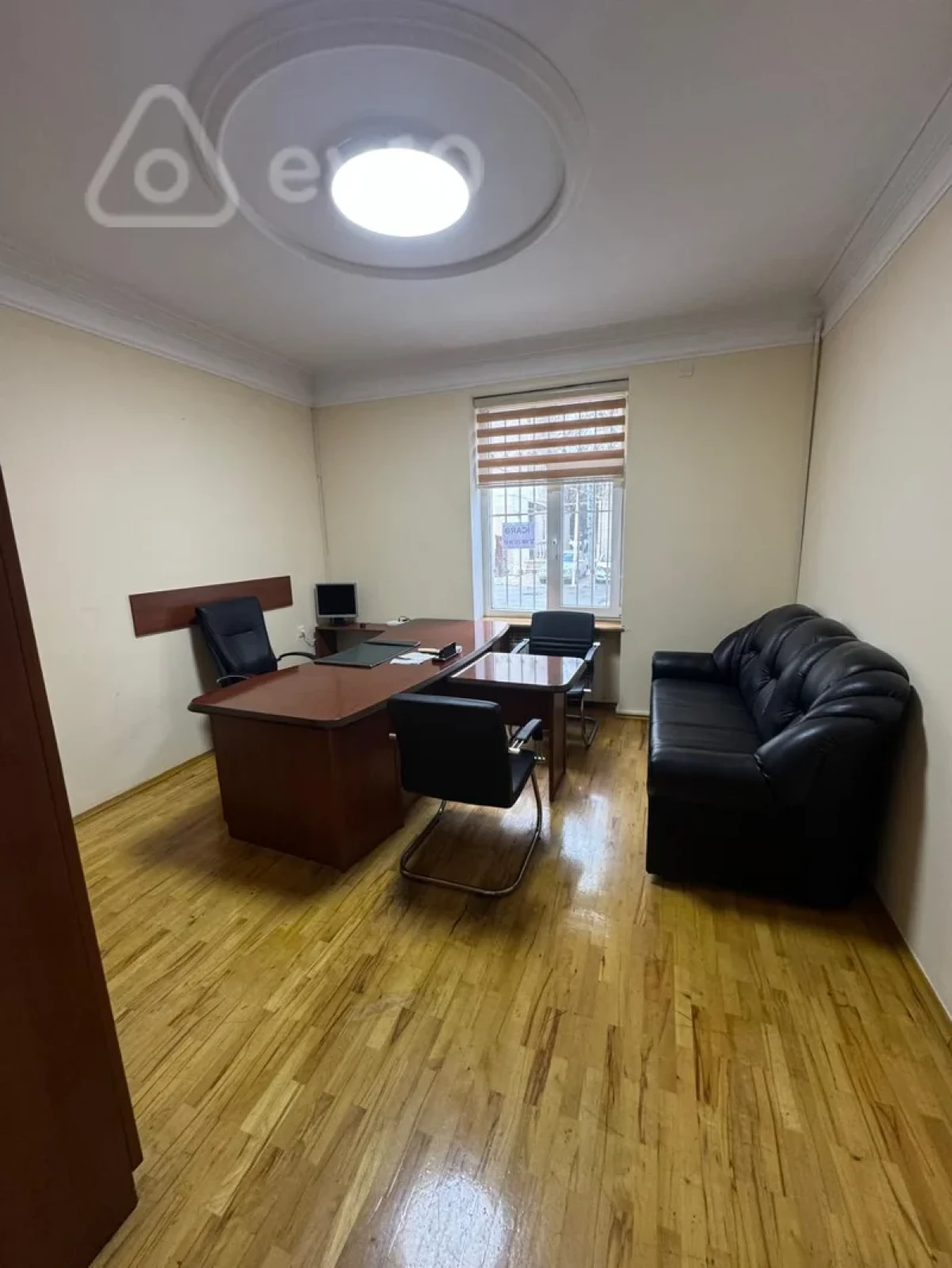 Kirayə verilir 3 otaqlı ofis 90 m²